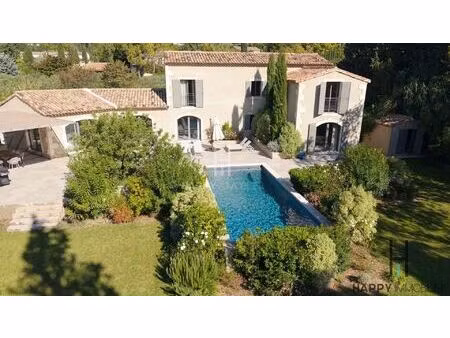 vente maison 7 pièces 222 m² maussane-les-alpilles (13520)