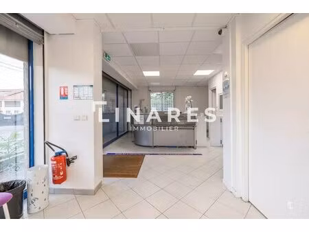 the laboratory - local médical de 214m2 - 13013