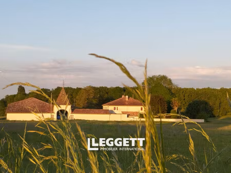 maison 8 pièce(s)  condéon