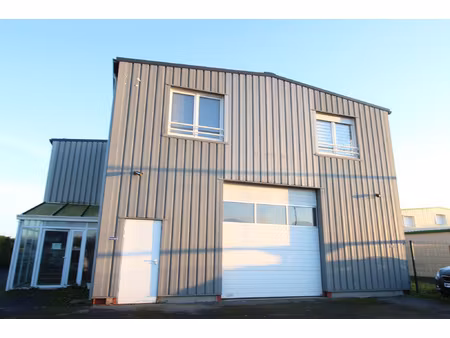 location immeuble 196m² warmeriville 51110