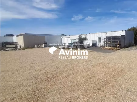 local activite stockage 185m² orleans