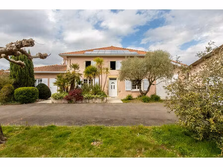 corps de ferme en parfait état