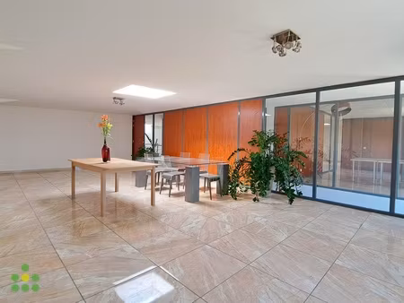 bureau - 720 m²