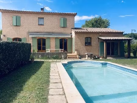 villa 134m2 avec piscine chauffee - garage - dependance - st pantaleon