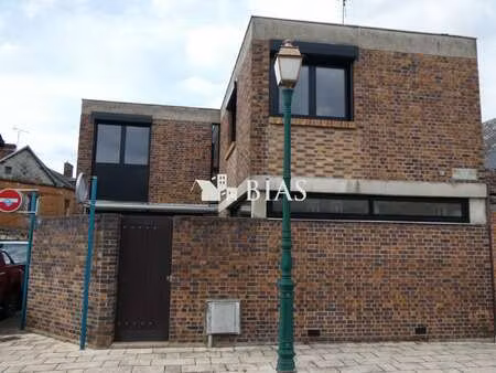 location maison au neubourg (27110) : à louer / 145m² le neubourg