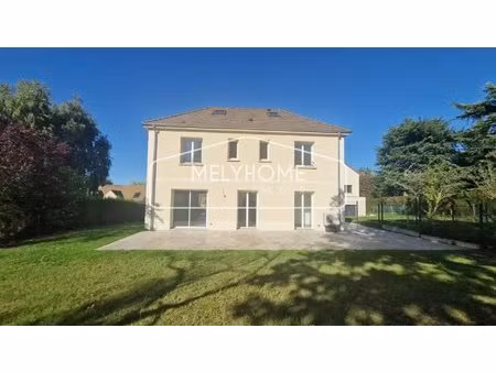 maison familiale neuve 5 chambres maurepas résidentiel