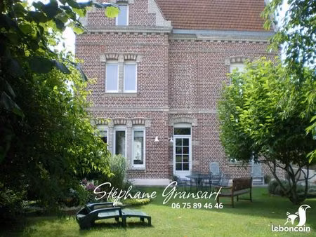 maison 8 pièces 253 m²