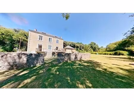 à vendre - maison rénovée avec jardin au bord de la sarthe