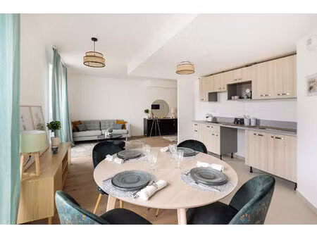 appartement 4 pièces avec balcon et parking résidence très récente - 430 000 euros