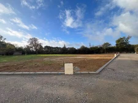 vente terrain 792 m² dompierre-sur-yon (85170)