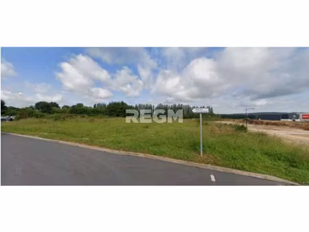 terrain 3000 m2 arras zone commercial premium