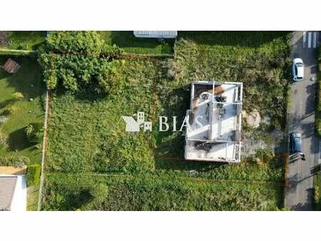 vente terrain à romilly-sur-andelle (27610) : à vendre / 611m² romilly-sur-andelle