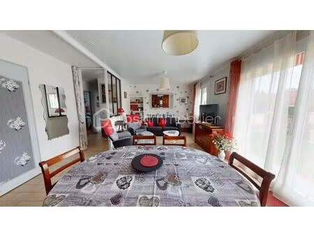 maison de plain-pied de 73 m² à ladon