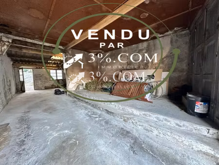 lot de 2 garages avec extérieur