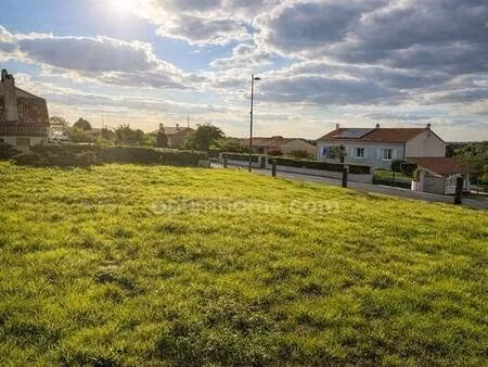 terrain constructible viabilisé à vendre