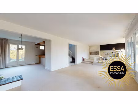 a vendre - maison 225 m² exposée plein sud.