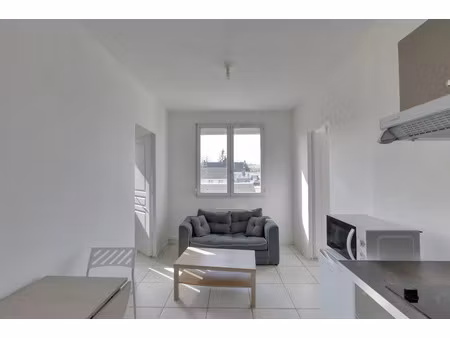 location meublée appartement 3 pièces 35.2 m² à evreux (27000)  612 €