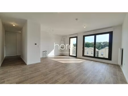 appartement t3 neuf avec balcon et stationnement
