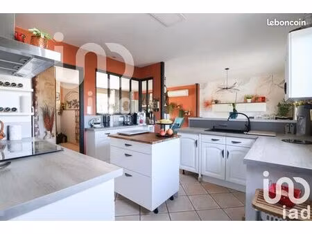 propriété 5 pièces 142 m²