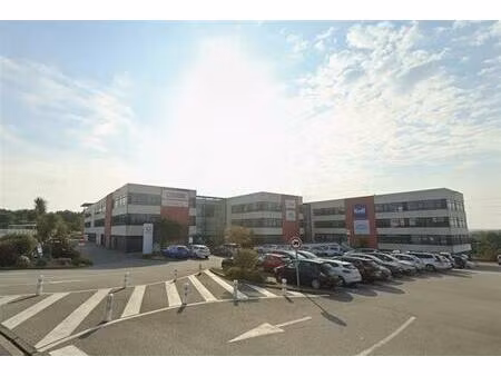 location bureau guipavas 317 m²