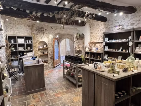 vente commerce 32 m² saint-paul-de-vence (06570)