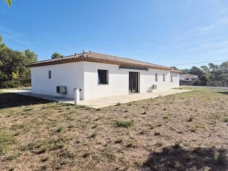 villa moderne 147 m² sur terrain plat piscinable de 1 900 m²