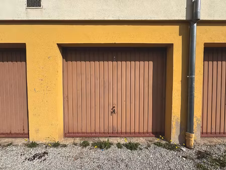 parking à louer 15 m² - audincourt (25) - 60€