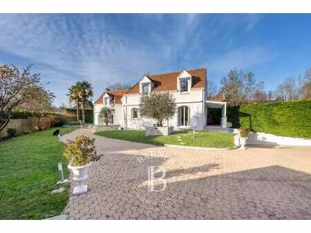 maison de luxe à vendre à santeny : 1 390 000 € | 298m²