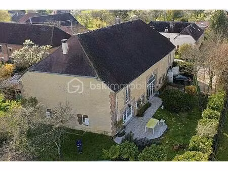 maison traditionnelle de 223 m² à chessy-les-pres