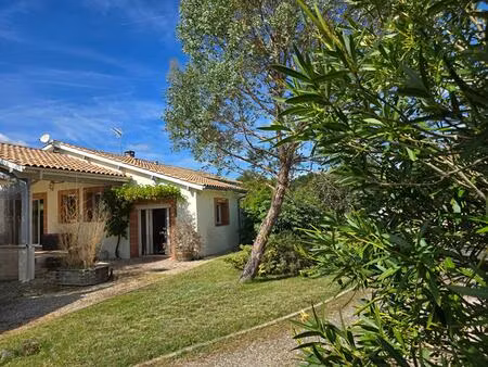 maison 6 pièces sur terrain 3000 m²