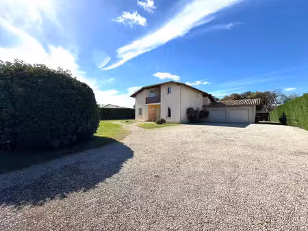 maison contemporaine 6 pieces 156m2 avec double garage  quartier recherche