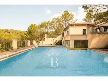 vente maison 15 pièces 570m2 aix-en-provence 13100 - 2295000 € - surface privée