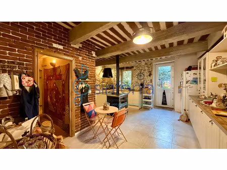 vente maison de village entre nîmes  avignon  uzès