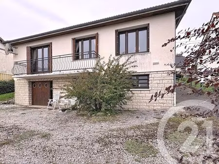 maison 4 pièces 82 m²