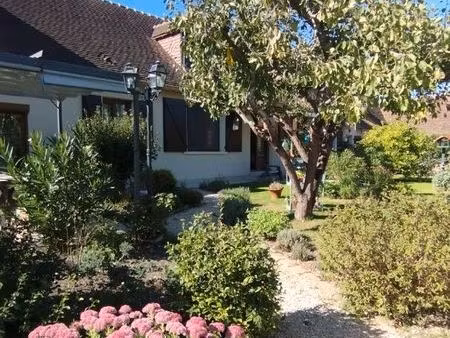 maison 6 pièces 163 m²