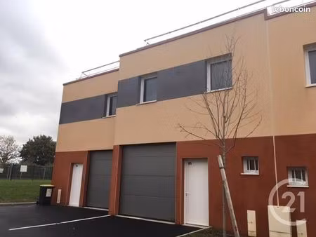maison 2 pièces 100 m²