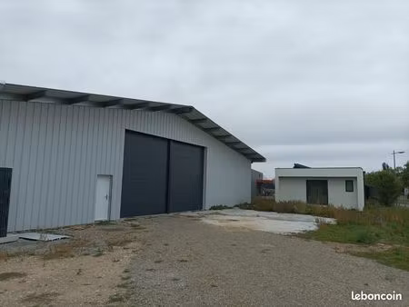 emplacement et hivernage camping car  caravane  bateau  remorque   garde meuble