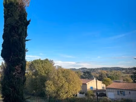 prix négociable 1 t3 récent 80m2 pertuis avec belle vue bon quartier st colomé + parking 2