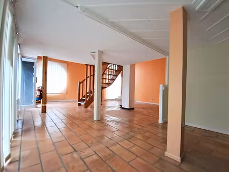 vente locaux professionnels 156 m² à chaumont (52000)  115 000 €