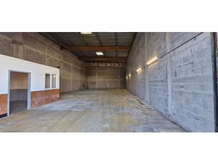 vente locaux professionnels à afa (20167)  540 000 €