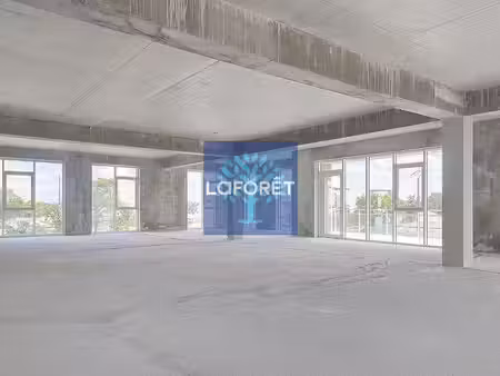 vente locaux professionnels 0 pièces 383.74 m² à mouilleron-le-captif (85000)  952 289 €