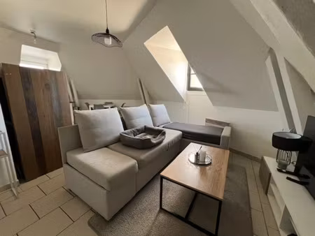 location appartement 2 pièces 37 m² à la suze-sur-sarthe (72210)  450 €