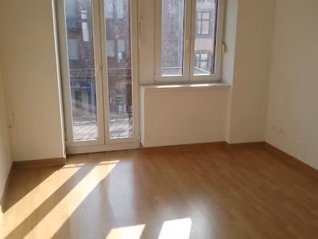 location appartement 3 pièces 88 m² à sarreguemines (57200)  750 €