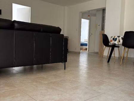 location meublée appartement 4 pièces 89.17 m² à pont-l'abbé (29120)  900 €
