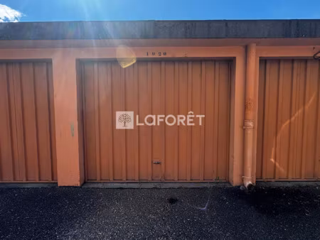 location parking 14 m² à albertville (73200)  99 €
