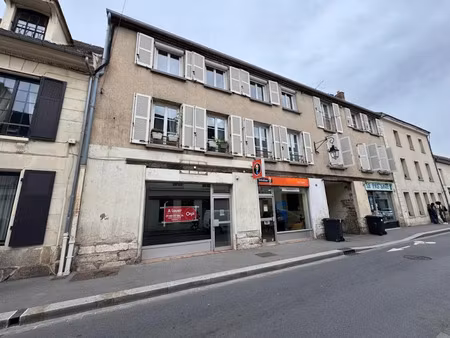 location locaux professionnels 74 m² à arpajon (91290)  1 270 €