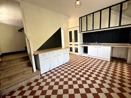 location maison 4 pièces 82 m² à canteleu (76380)  1 000 €