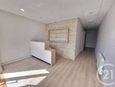 location locaux professionnels à villecresnes (94440)  12 180 €