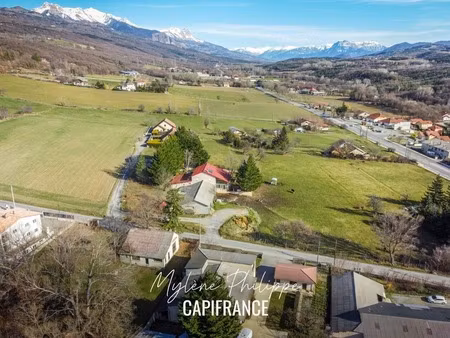 à vendre – terrain constructible au “hameau du grand pré”  sur la commune de la rochette