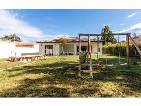 maison contemporaine de 130 53 m² à la begude-de-mazenc